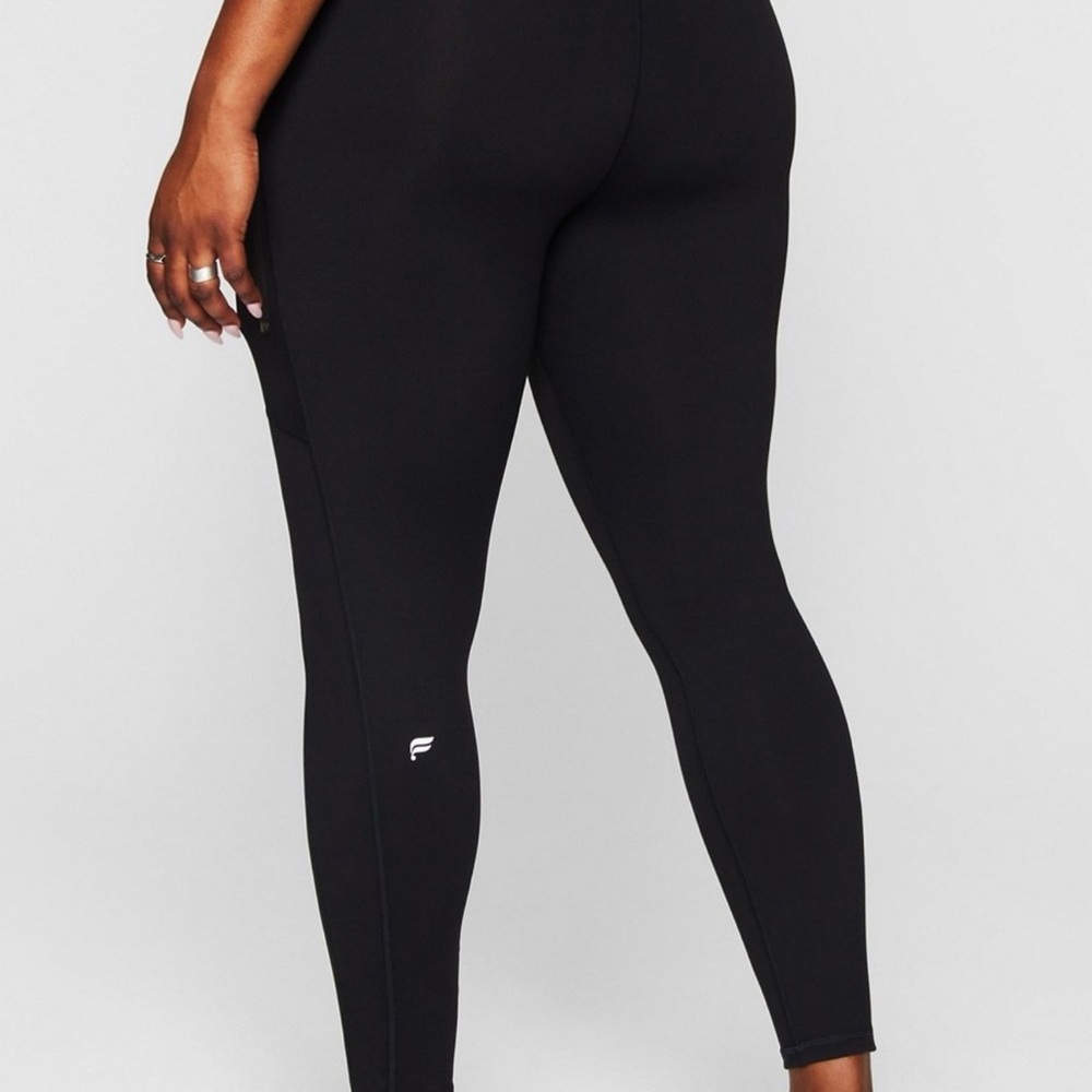 On-The-Go Powerhold High-Waisted Black Leggings